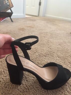 Chinese Laundry Black Suede Block Heel Sandals with Ankle Strap Buckle